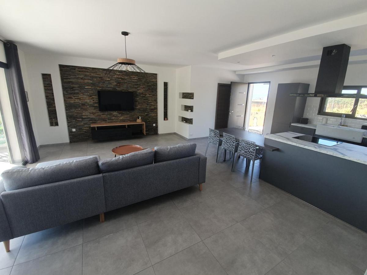 Villa L'Alivu Afa Екстериор снимка
